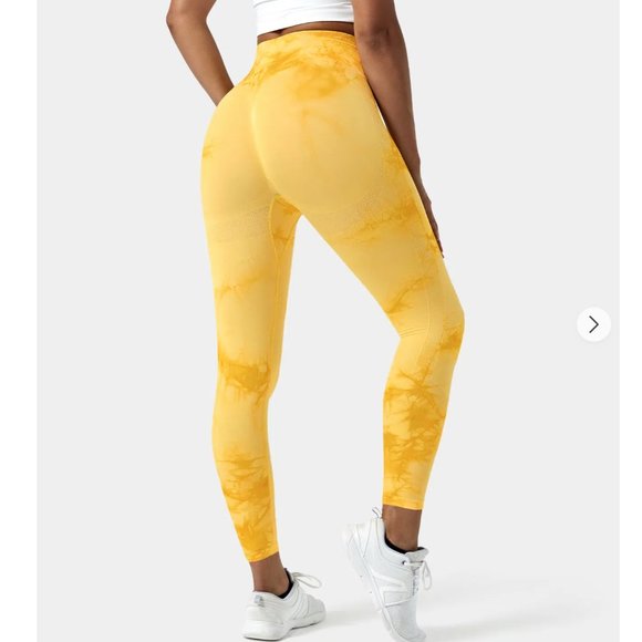 HALARA Pants - 🏷NWT:Seamless Flow High Waisted Ruched Butt Lifting Tie Dye Yoga Leggings Small